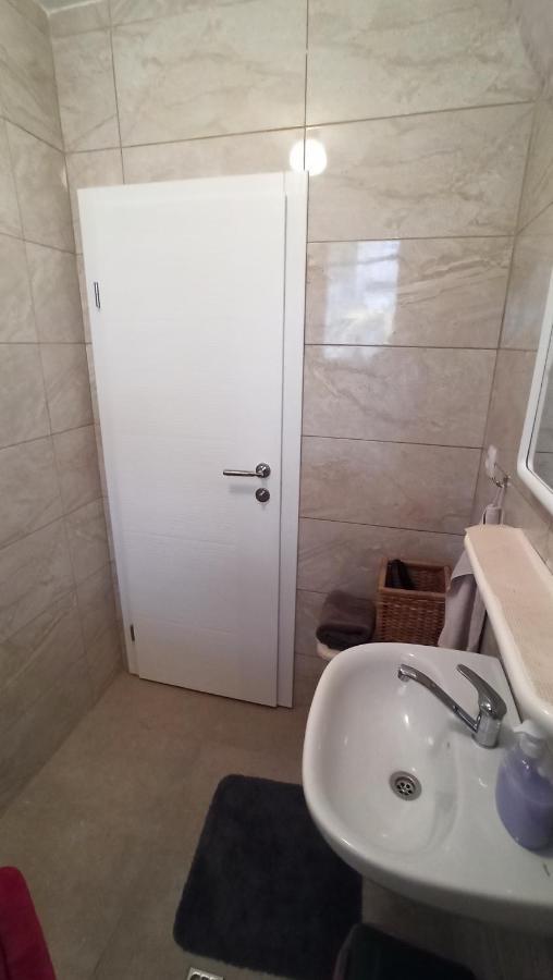 Cozy Room With A Bathroom Σαράγεβο Εξωτερικό φωτογραφία